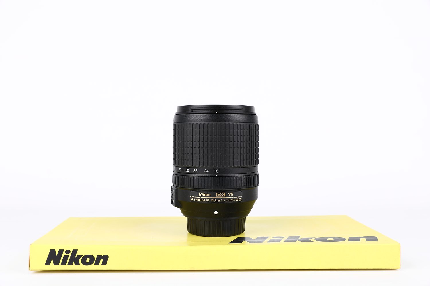 Nikon 18-140mm f3.5-5.6 G ED VR