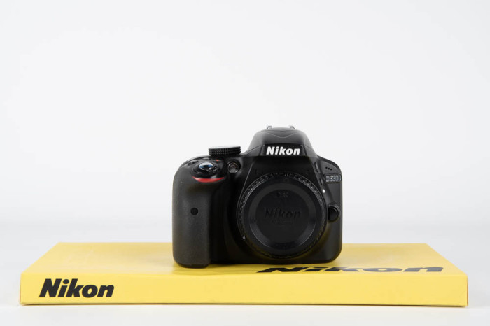 Nikon D3300 main product photo
