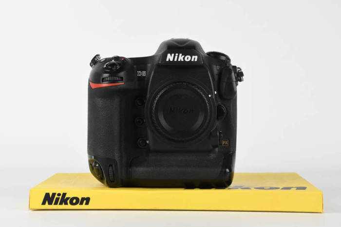 Nikon D5 main product photo