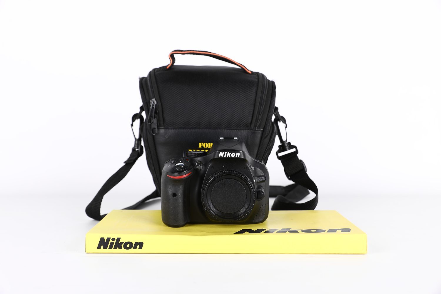 Nikon D5200 + borsa