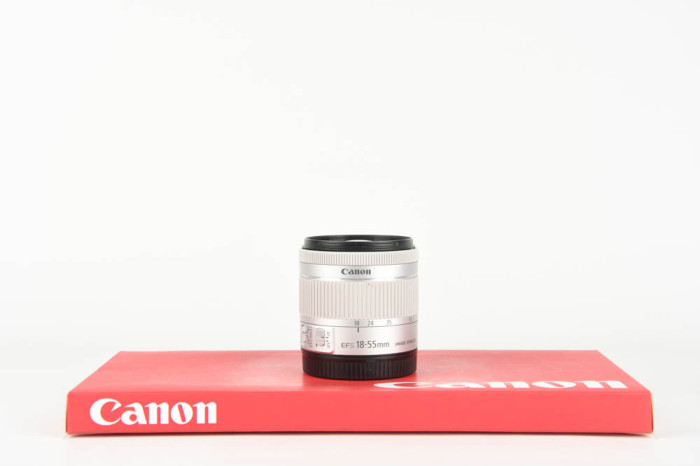 Canon 18-55mm f4-5.6 IS STM Silver main product photo
