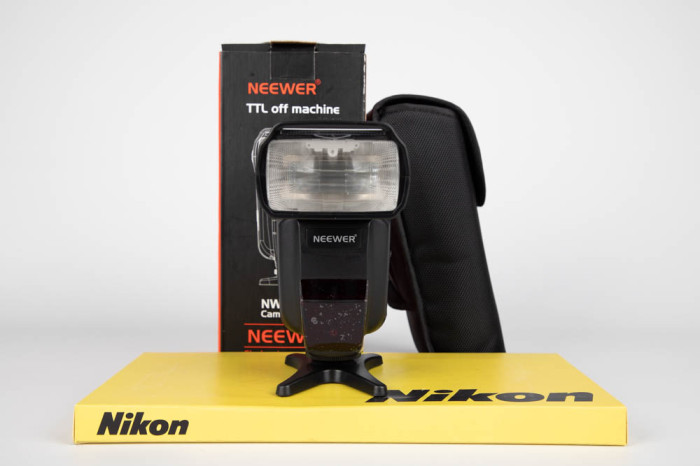Flash Neewer speedlight NW 565EX Nikon main product photo