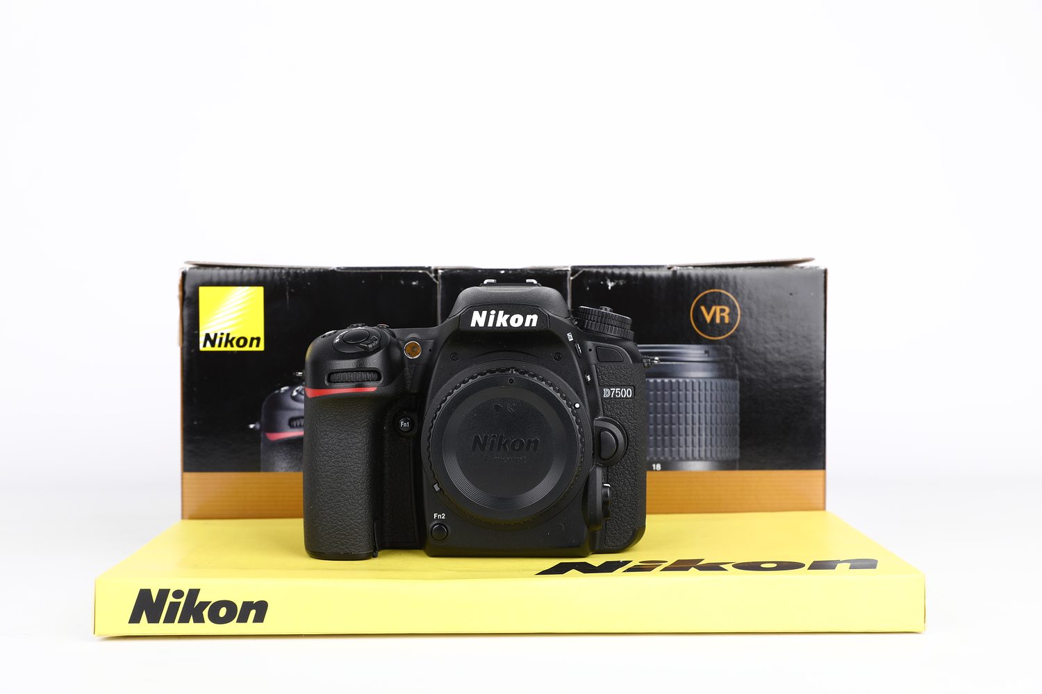 Nikon D7500