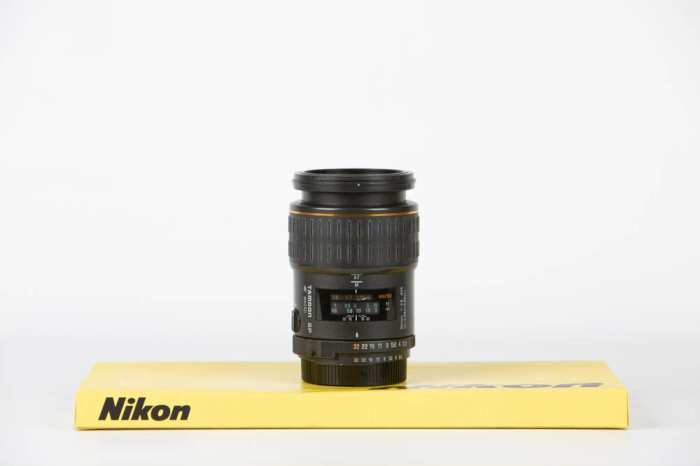 Tamron 90mm f2.8 SP AF MACRO Nikon main product photo