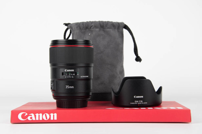 Canon 35mm F1.4 L USM II main product photo