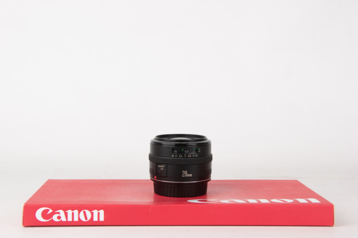 Canon 28mm f2.8 EF main product photo