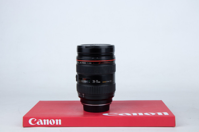 Canon 28-70mm F2.8 L USM main product photo