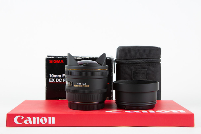 Sigma 10mm f2.8 EX DC Fisheye Canon main product photo