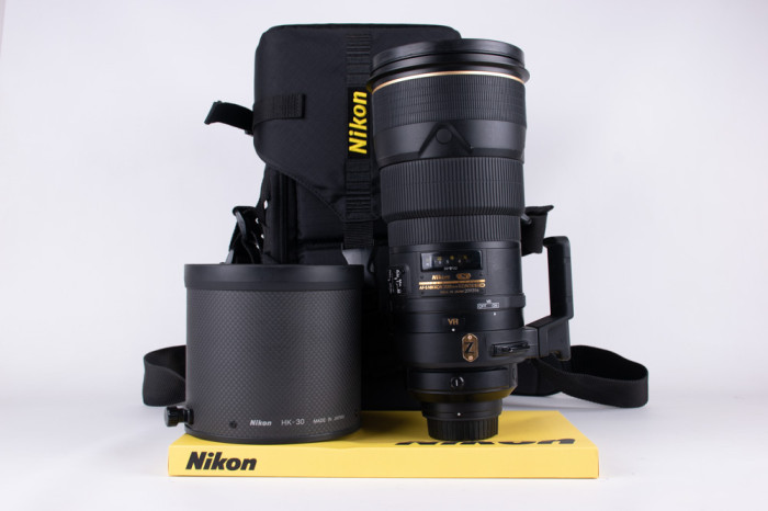 Nikon 300mm f2.8 G ED VR II main product photo