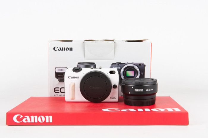 Canon EOS M2 main product photo