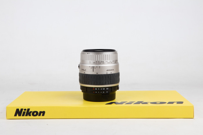 Sigma 28-80mm f3.5-5.6 Macro Nikon main product photo