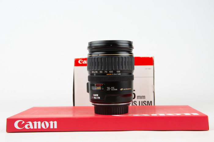 Canon 28-135mm 3.5-5.6 IS USM main product photo