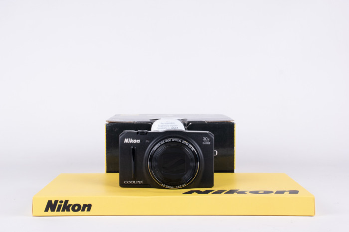 Nikon Coolpix S9700 main product photo