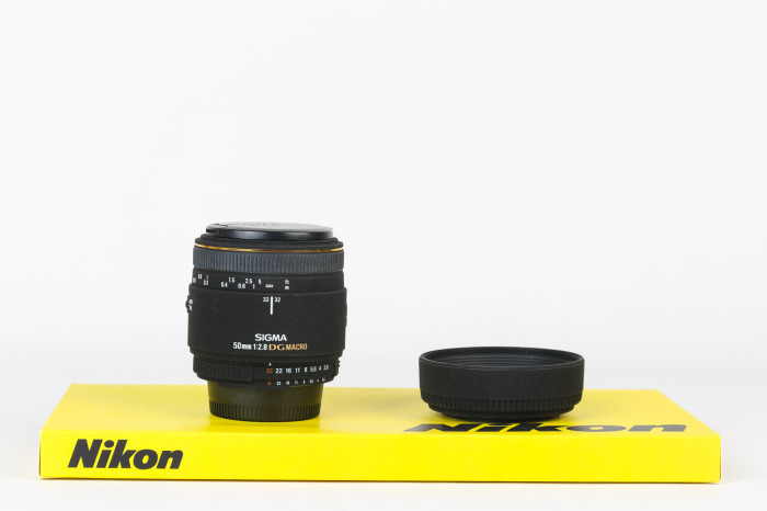 Sigma 50mm f2.8 DG EX Macro Nikon main product photo