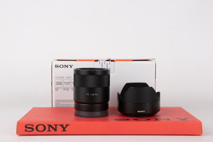 Sony 55mm f1.8 ZA Sonnar T* main product photo