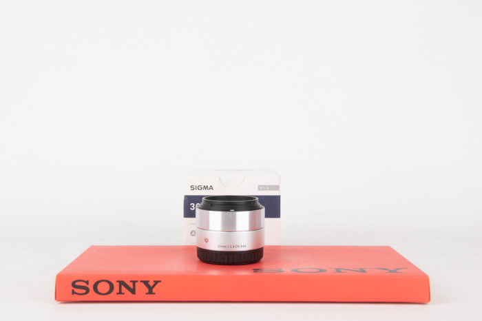 Sigma 30mm F2.8 DN Art Sony E main product photo