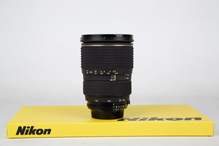 Tokina 28-70mm f2.6-2.8 AT-X PRO Nikon main product photo