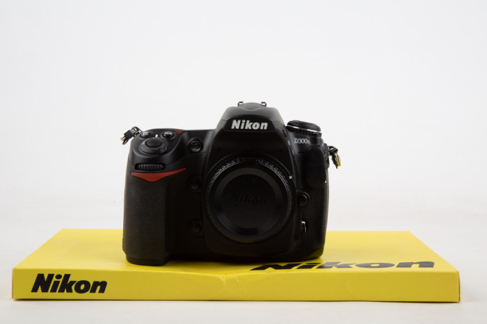 Nikon D300S main product photo