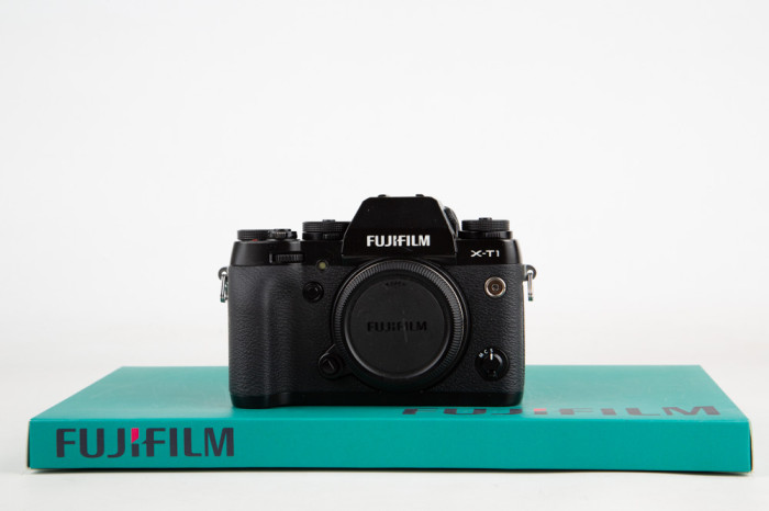 Fujifilm X-T1 main product photo