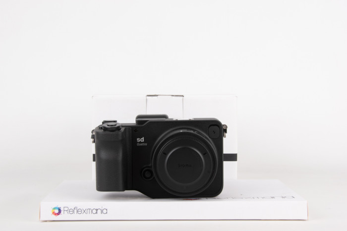 Sigma SD quattro main product photo