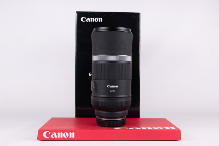 Canon RF 600mm f11 IS STM main product photo