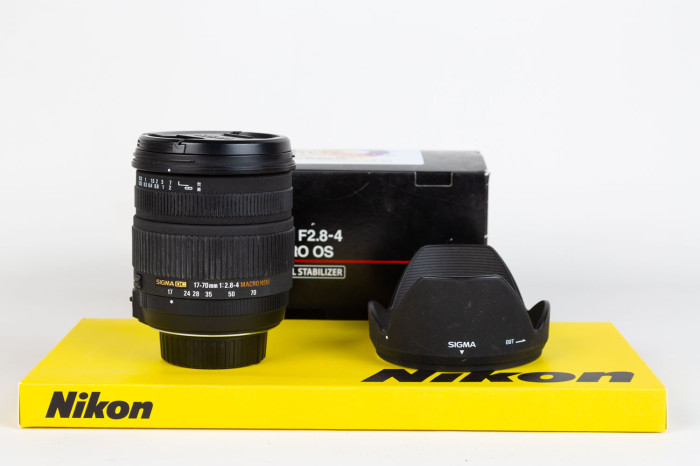 Sigma 17-70mm f2.8-4 DC OS HSM Macro Nikon main product photo