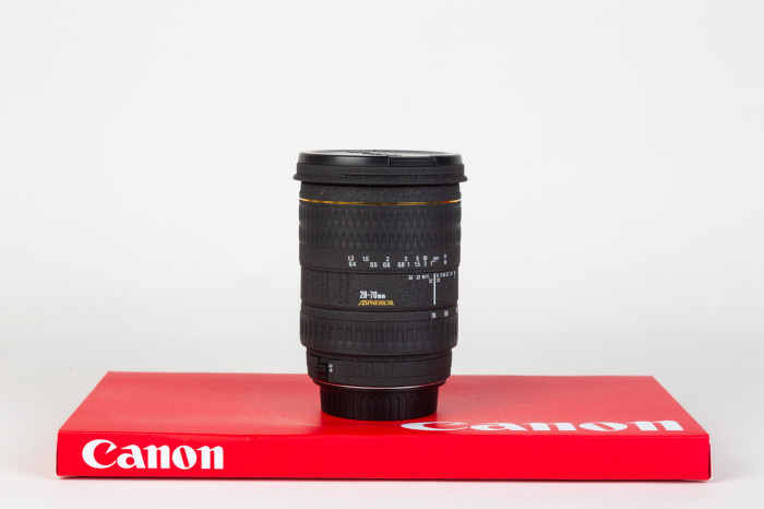 Sigma 28-70mm f2.8 Aspherical Canon main product photo