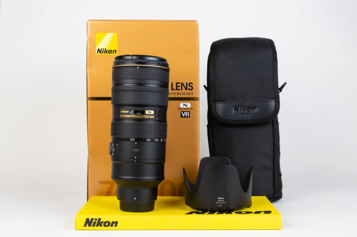 Nikon 70-200mm F2.8 G ED VR II main product photo