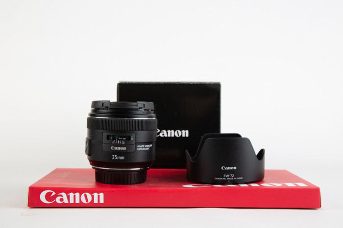 Canon 35mm F2 IS USM main product photo