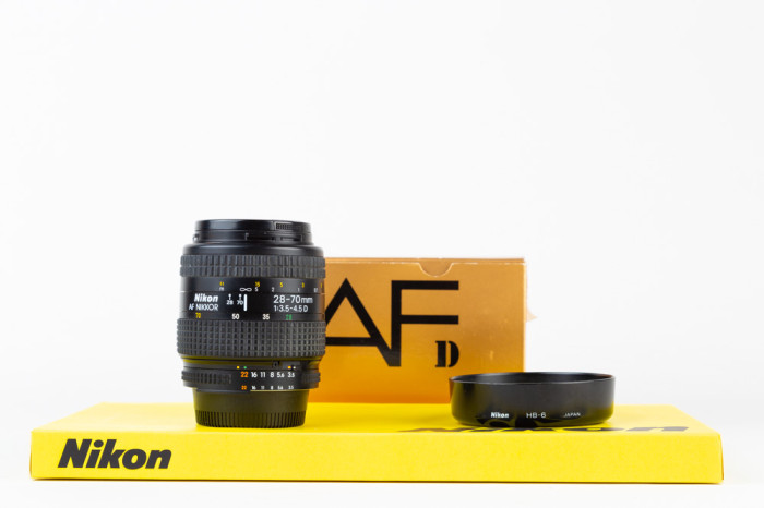 Nikon 28-70mm f 3.5-4.5 D main product photo