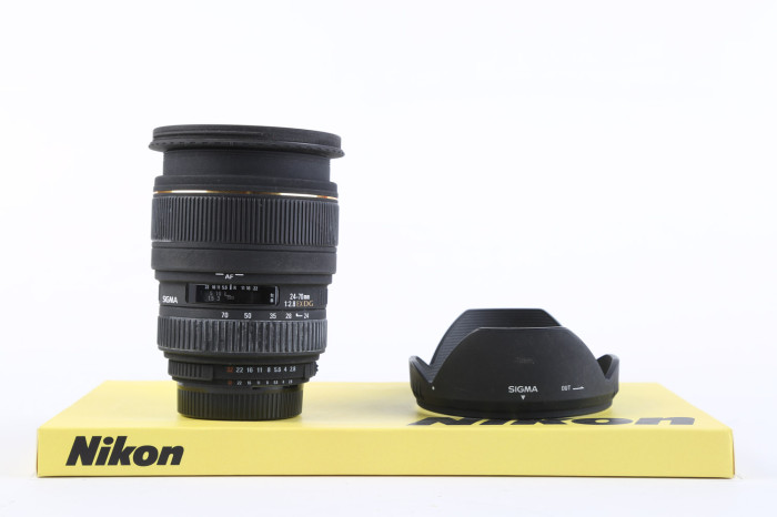 Sigma 24-70mm f2.8 DG EX Macro Nikon main product photo