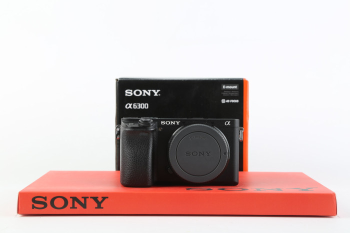 Sony A6300 main product photo