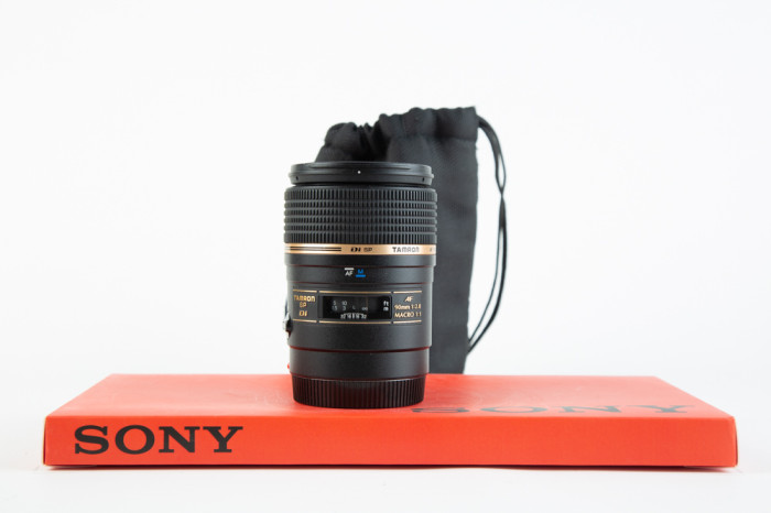 Tamron 90mm f2.8 Di SP MACRO Sony A-Minolta main product photo
