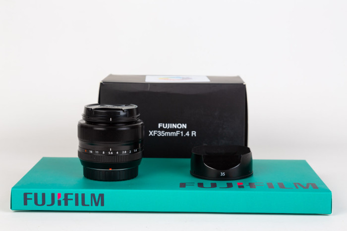 Fujifilm 35mm f1.4 XF R super EBC main product photo