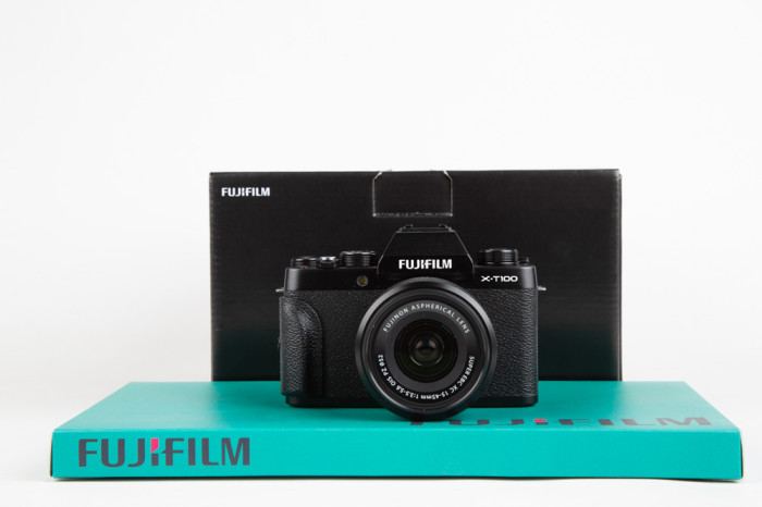 Fujifilm X-T100 main product photo
