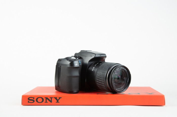 Konica-Minolta Dynax 5D main product photo