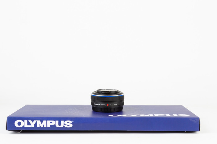 Olympus 17mm f2.8 Pancake M.Zuiko Digital main product photo