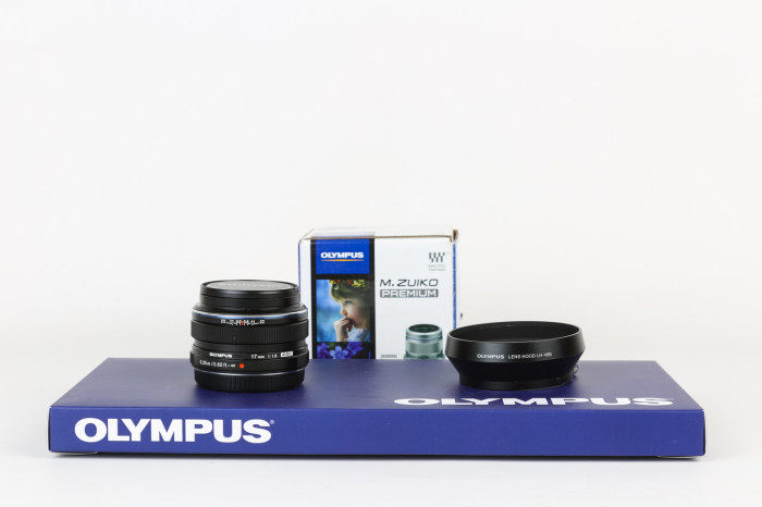 Olympus M.Zuiko 17mm F1.8 main product photo