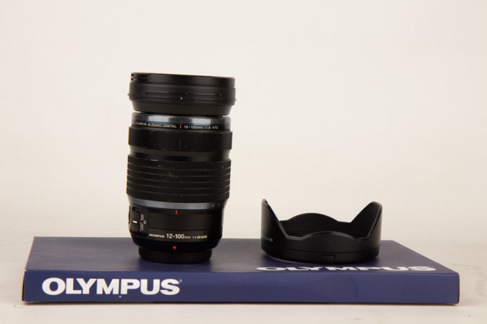 Olympus 12-100mm F4 IS PRO M.Zuiko Digital main product photo