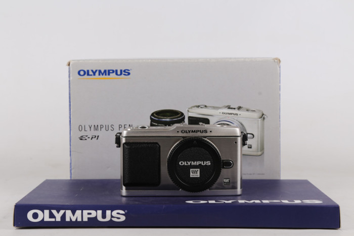 Olympus PEN E-P1 main product photo