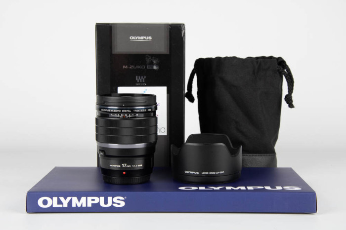 Olympus M.Zuiko Digital ED 17mm f1.2 PRO main product photo