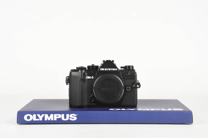 Olympus OM System OM-5 main product photo