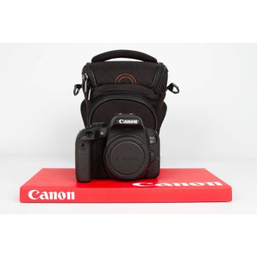 Canon 800D