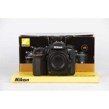 Nikon D500