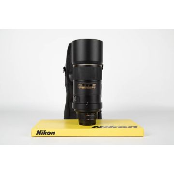 Nikon 300mm f4 D ED AF-S