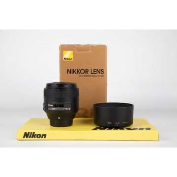 Nikon 85mm f1.8 G