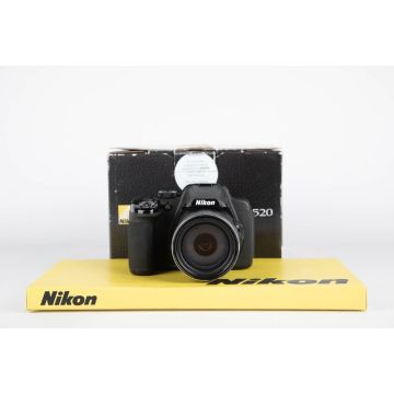 Nikon Coolpix P520