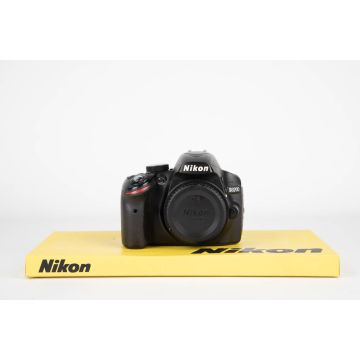 Nikon D3200