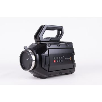 Blackmagic URSA mini 4.6K + 2 batterie Blueshape + caricabatterie Blueshape + spallaccio Blackmagic