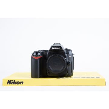 Nikon D90